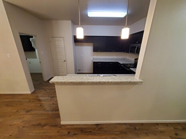 Photo - Zero Deposit! Offering 6 month or 12 month...