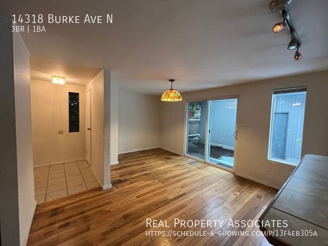 Photo - 14318 Burke Ave N