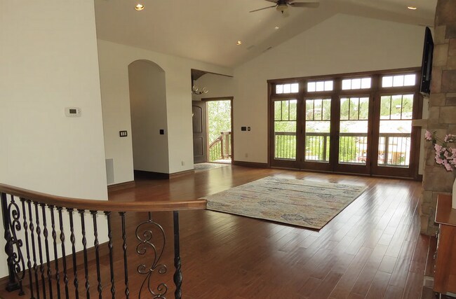 Photo - Mountain Sunset Views: Lovely Four-Bedroom House in Skyridge
