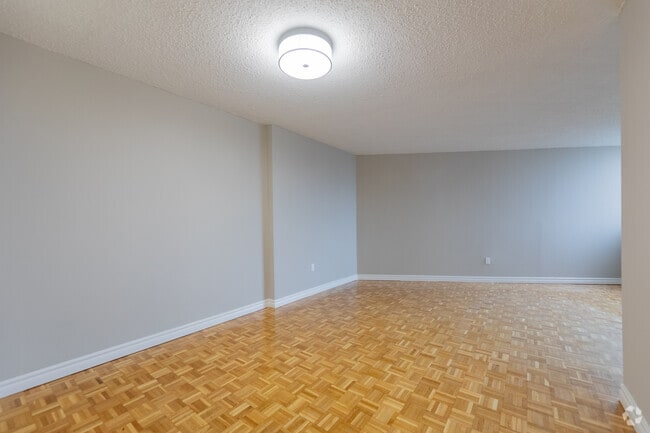 2BR, 1BA - 906SF - Dining Room - Robin Hood