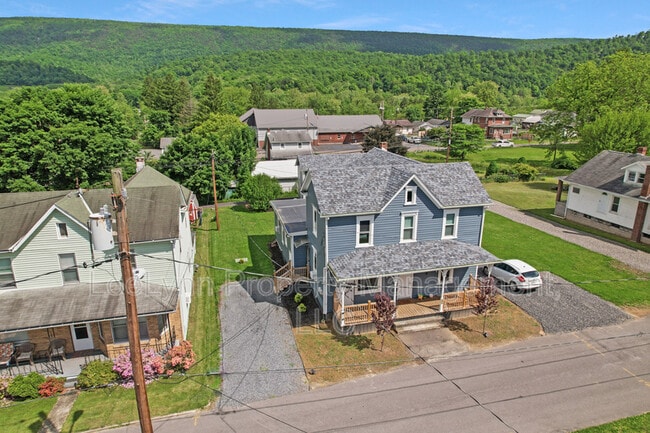 Photo - 14210 Temple St