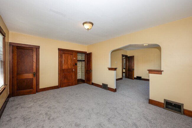 514 Greenlawn Ave Unit 514 Upper Unit