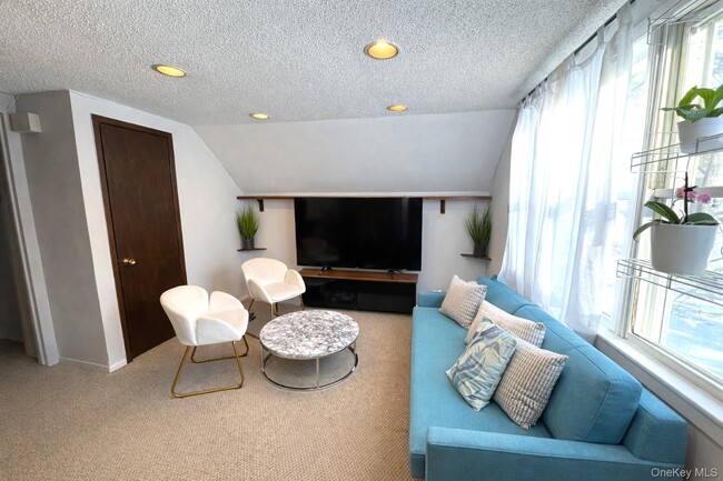 Photo - 532 Park Ave