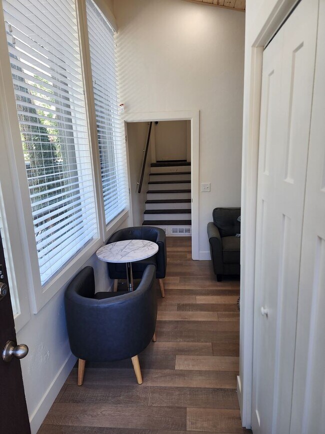 Photo - Newly Remodeled 1 Bedroom Apartment Unidad B