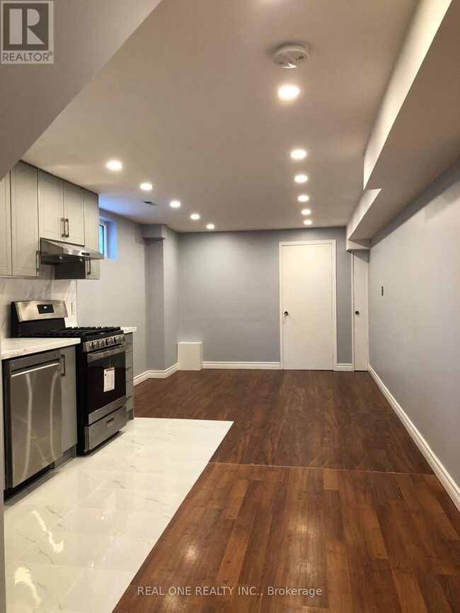 Photo - 1161 Shadeland Dr