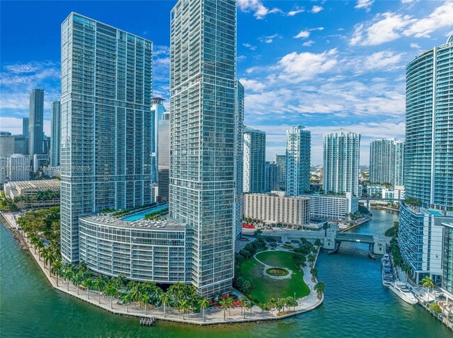 Photo - 495 Brickell Ave Unidad 4609 Rental