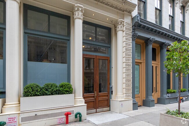 Entrada - 55 White St