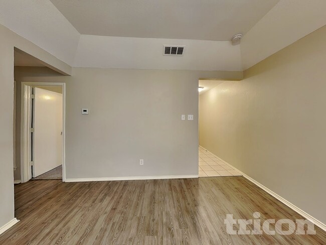 Photo - 5708 Woodsetter Ct