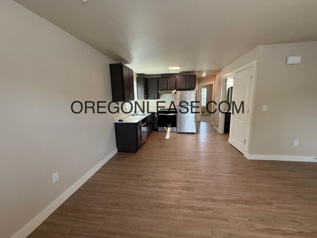 Photo - Newer 2-Bedroom Apartment located off Jasper rd in South Springfield Unit 4080 Horace st #6