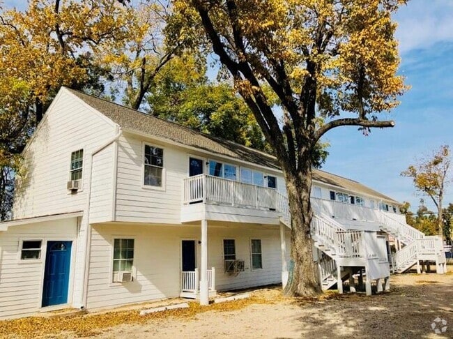 Building Photo - 1148 W 20th St Unit 7 Rental