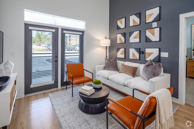 2BR, 2BA - 2A - 1,021SF - Living Room