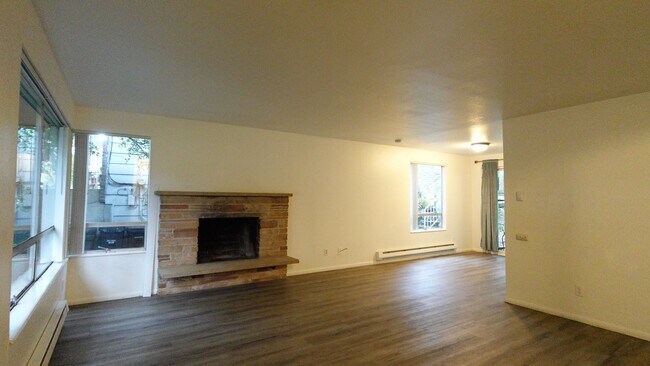 Photo - ar14000 Unit 14004