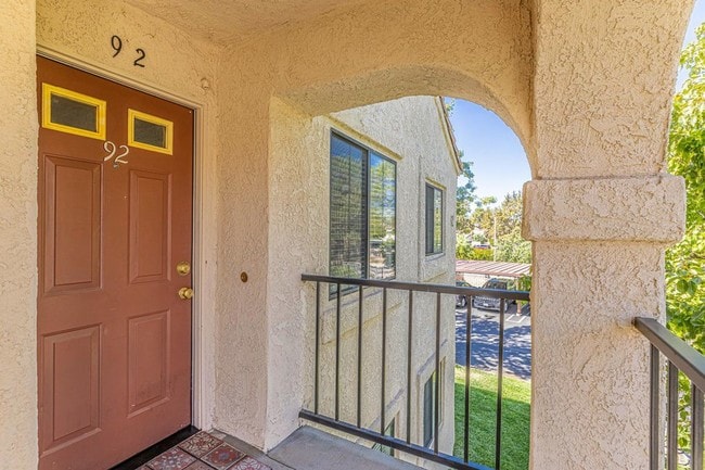 Photo - 2554 Olive Dr Unidad 92