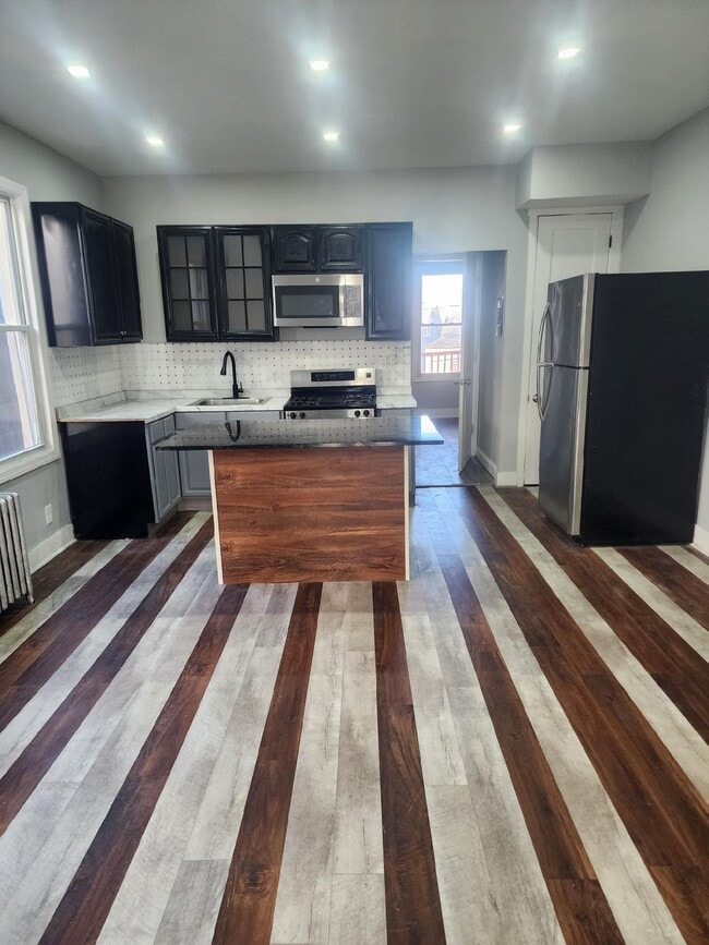 Sala de estar/concepto abierto - 30 Schuyler Ter Unidad B