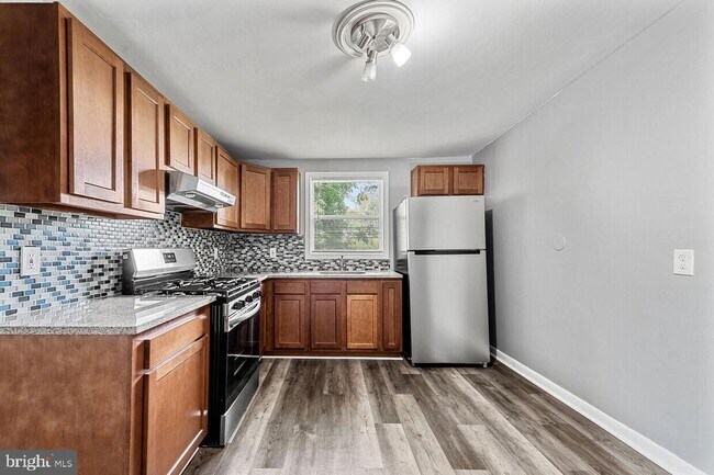 Photo - 415 Hamilton Ave