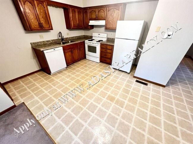 3504 NE Independence Ave