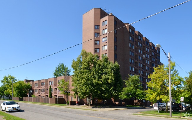 Carousel Park Apartments