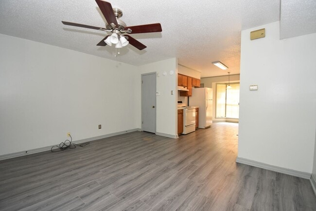 Photo - 337/339 S. Maple St. Unidad 339 S. Maple St.