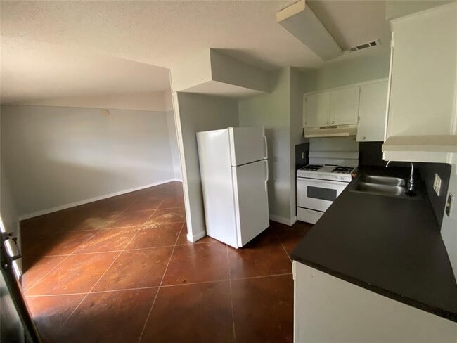 Photo - 820 Houston St Unidad 205