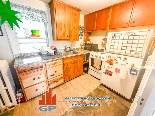 Photo - 222 Maple St Unit 2