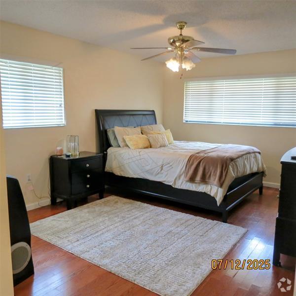 Building Photo - 20680 NE 4th Ct Unit 202 Rental