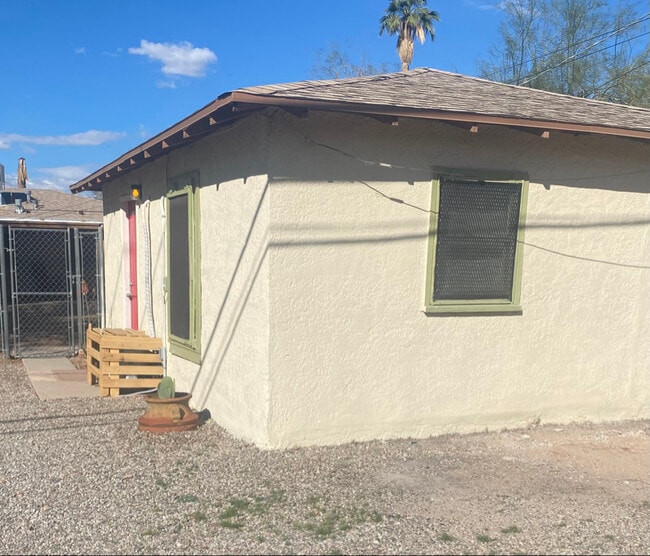 Photo - 1540 E Miles St