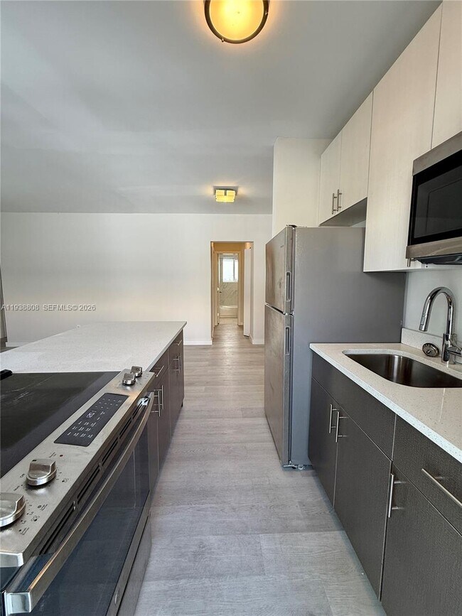 Photo - 1525 Michigan Ave Unit 10