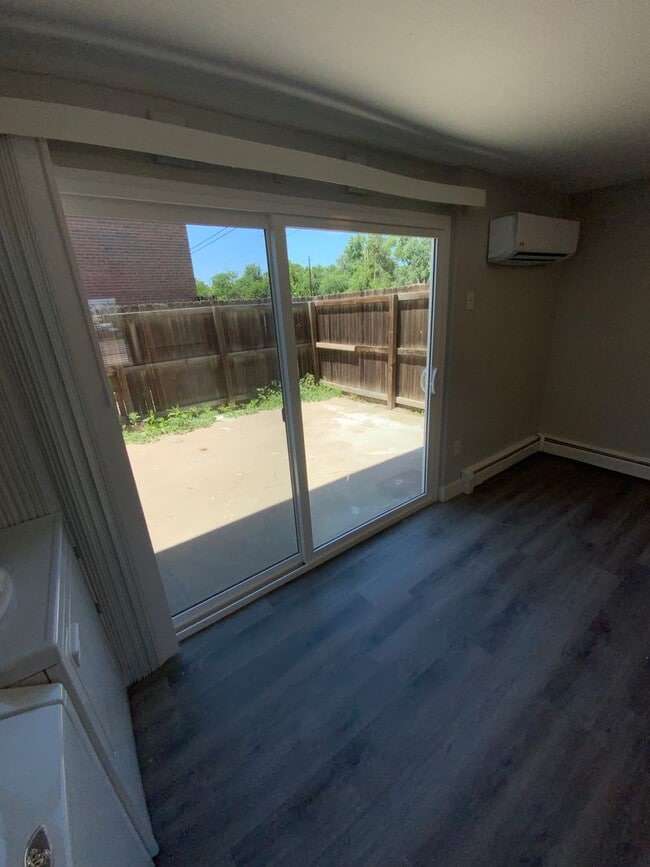Photo - 5093-5099 Dover St. Unit 5099