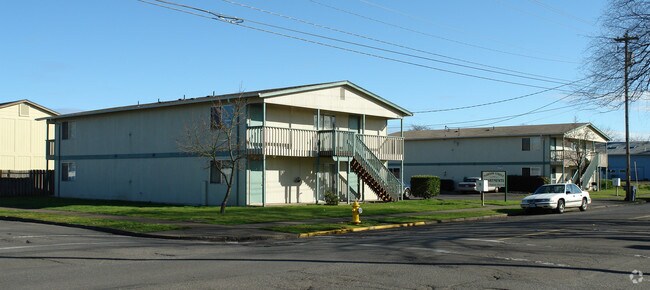 Madison Street Apartments - Madison Street Apartments