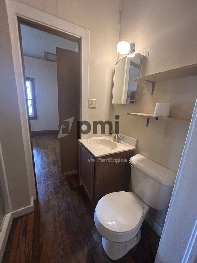 Photo - 1105 6th St