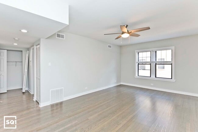 Photo - 1954 W Wilson Ave Unidad 2BB