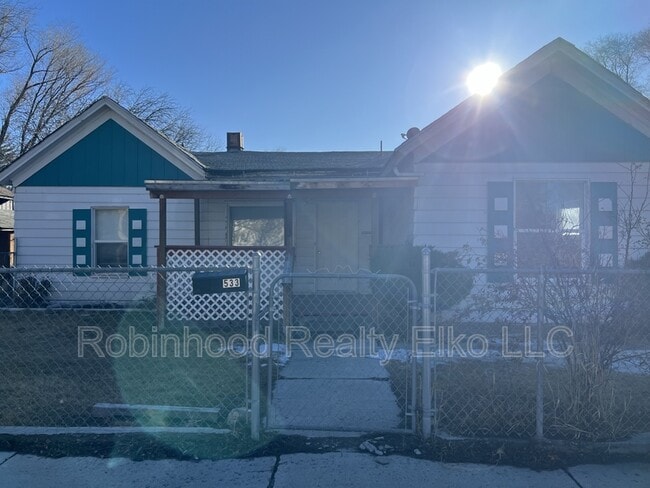 Photo - 533 8th St