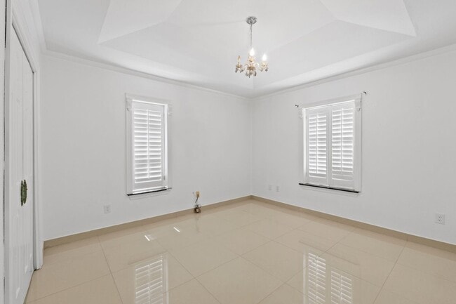 Photo - 2203 E 19th St