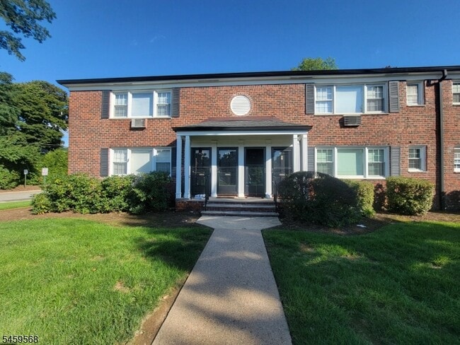 Building Photo - 419 Pitney Pl Unit 419