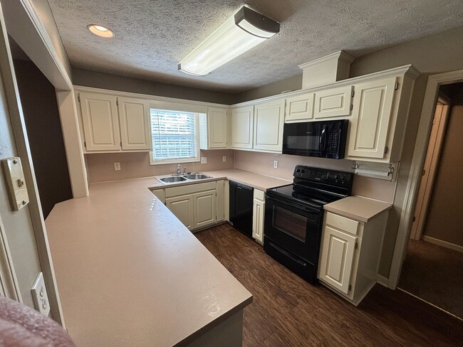 Photo - 1338 Virginia St Unit C