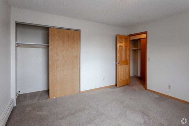 2BR, 1BA - 950SF - Second Bedroom