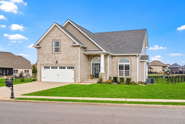 Photo - Pet Friendly Four Bedroom with Bonus!