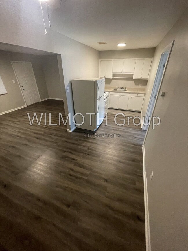 Photo - 135 W Hendricks St Unidad 8