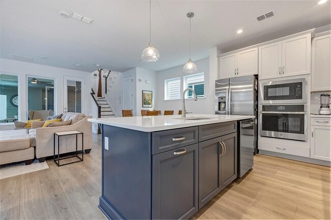 Photo - 6501 Rover Wy