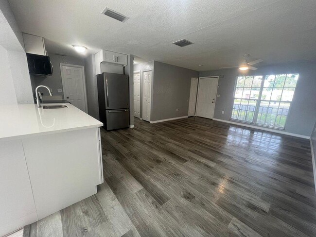 UPDATED 2/1 Home Available now! - UPDATED 2/1 Home Available now!