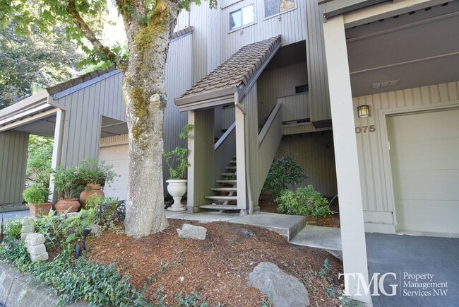 Photo - 4075 Jefferson Pkwy