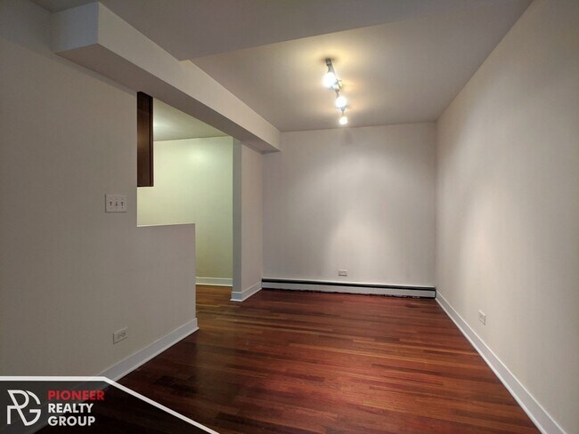 Photo - 630 W Wrightwood Ave Unit 5