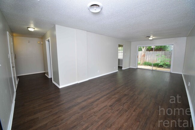 4713 S Fulton Pl Unidad 1