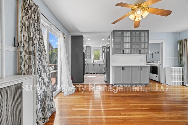 Photo - 12 Lowell Pl