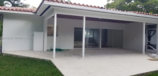 702 Tibidabo Ave