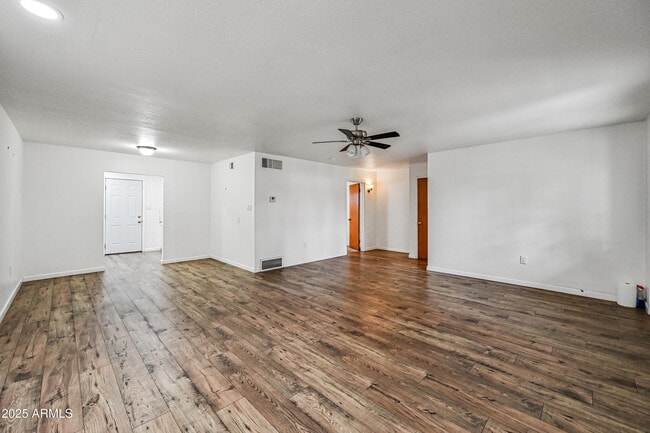 Photo - 430 W 3rd St Unit 12
