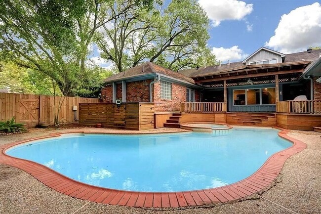 Photo - 9415 Endicott Ln