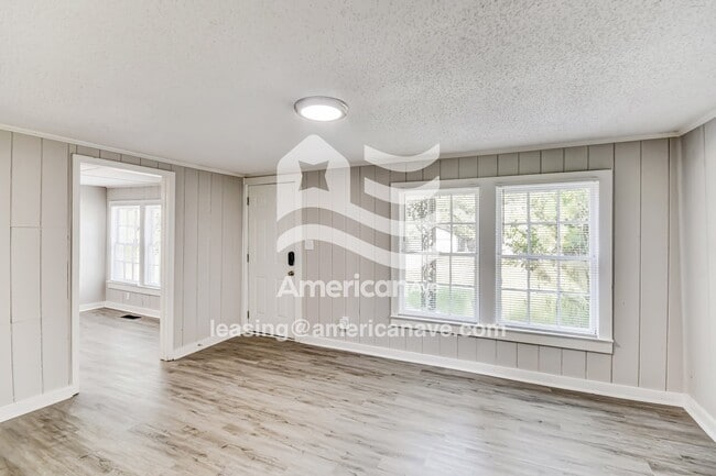 Photo - 1821 17th Ave E