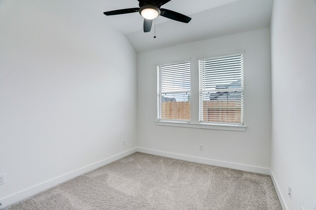 Building Photo - 3003 Lago Costa Dr