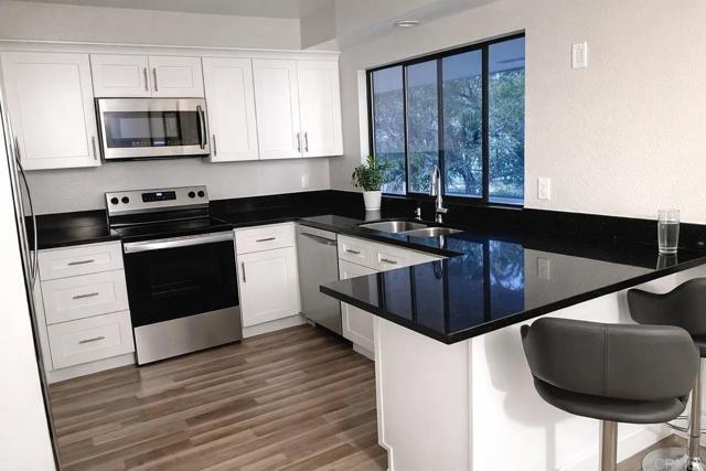 Photo - 2537 Navarra Dr Unit B11